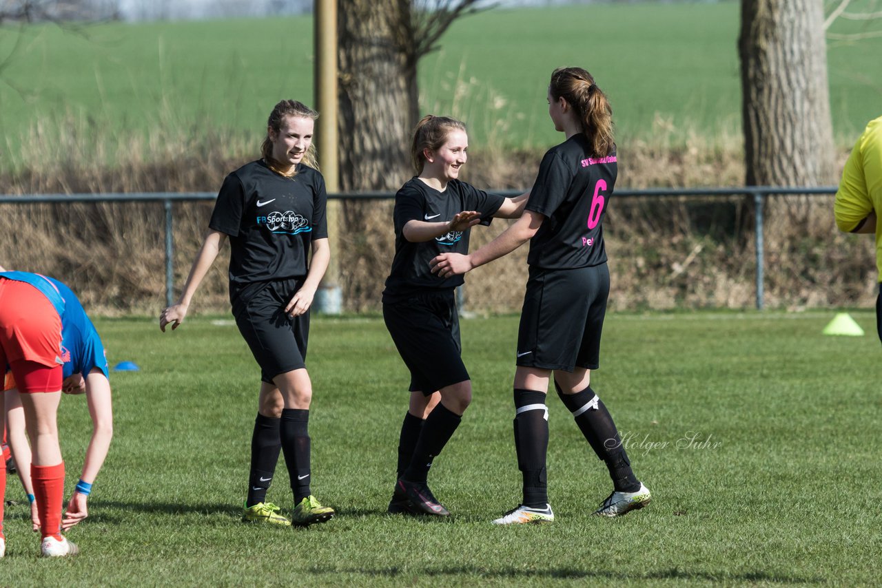 Bild 99 - C-Juniorinnen SV Steinhorst/Labenz - TSV Friedrichsberg-Busdorf : Ergebnis: 5:0